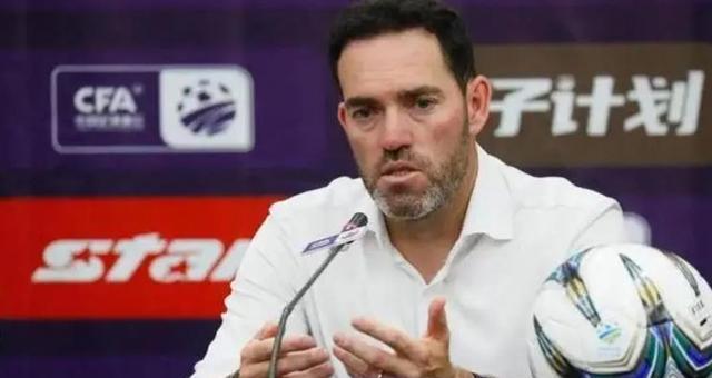 豹任教, 张中超降级, 任亚泰主教 豹任教, 张中超降级, 任亚泰主教