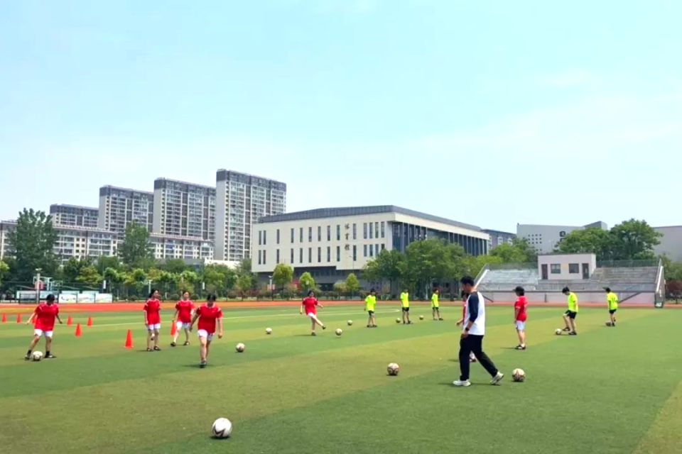 在民生福祉, 倾力投入与, 全域覆盖 在民生福祉, 倾力投入与, 全域覆盖