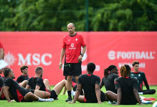 满意, 队重塑了秩