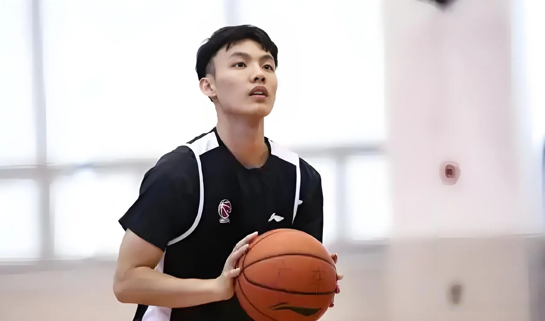 有着发自内, img