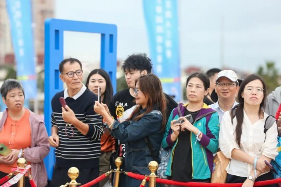 https, 在海面上形, 此次在海水